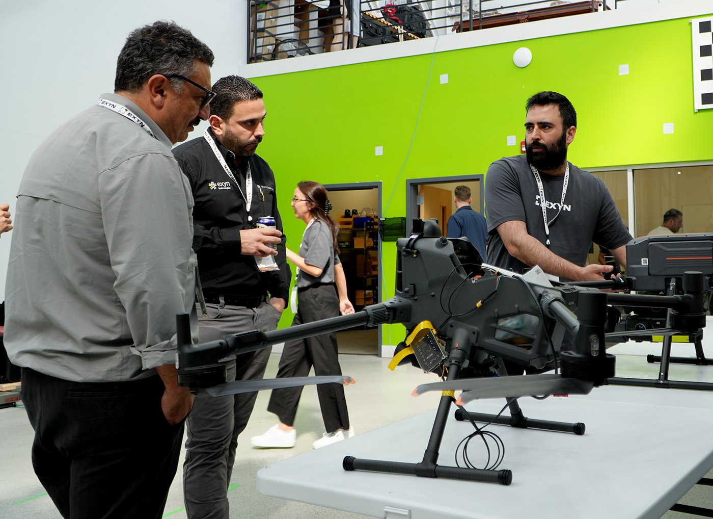 Yanaton-with-partners0