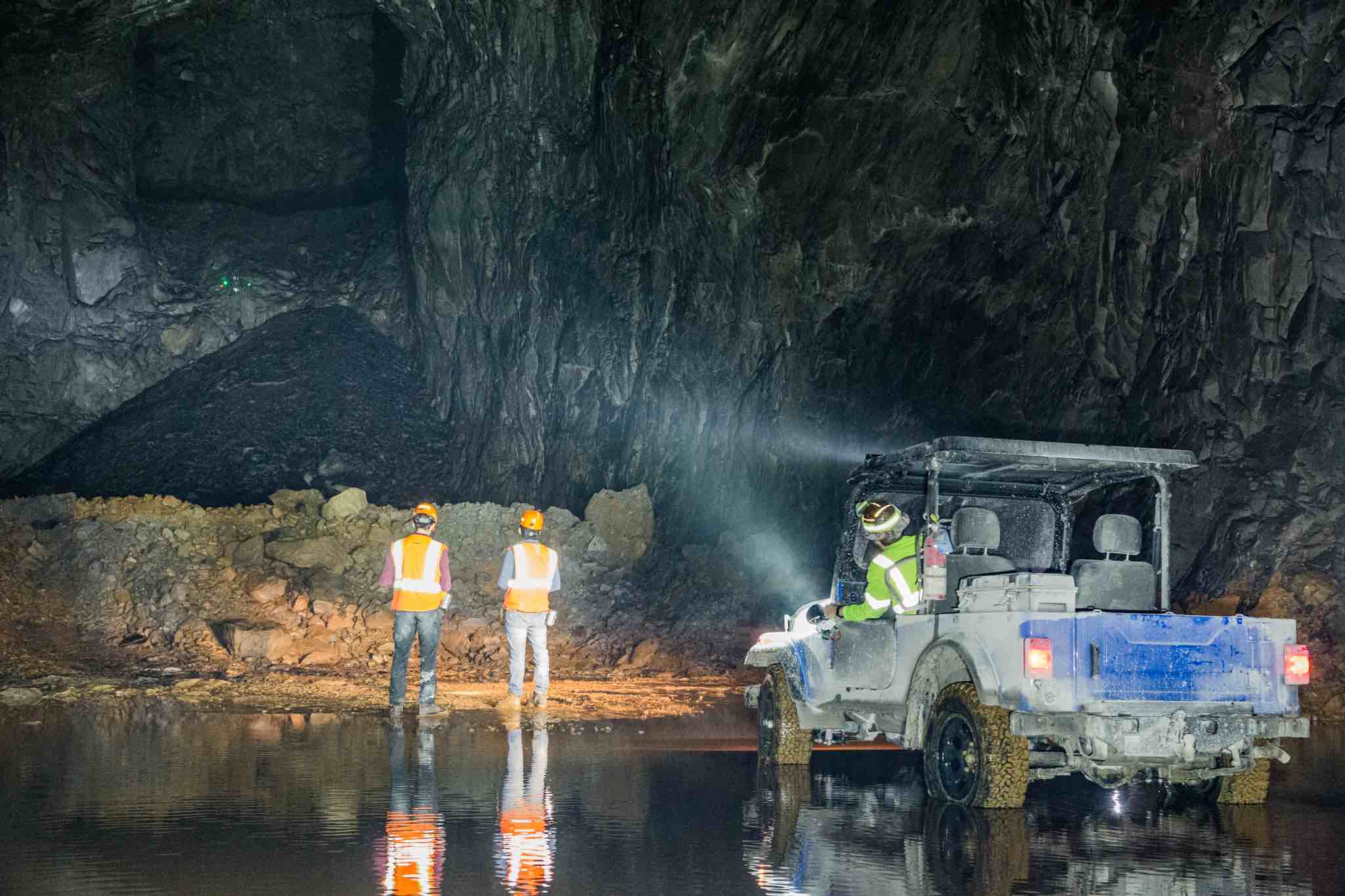 Autonomous aerial cavity monitoring underground.